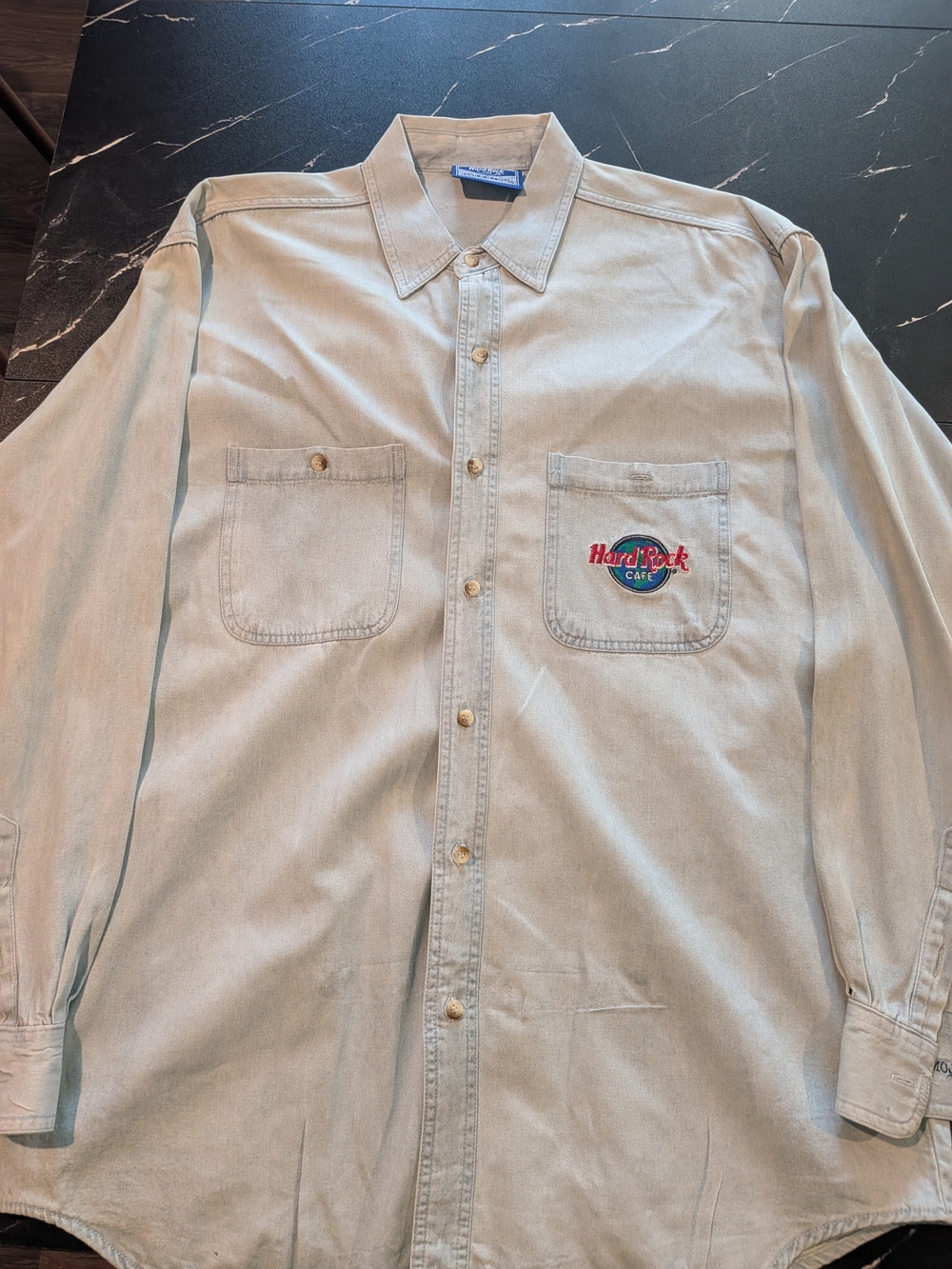 VINTAGE Hard Rock Cafe Men's Light Denim Button-Up Shirt - Pale Blue